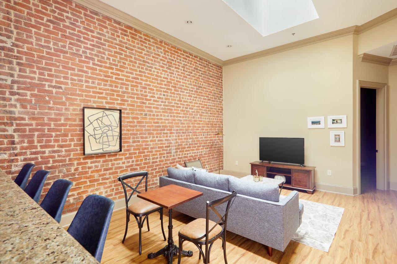 Sonder The Baronne Aparthotel New Orleans Rom bilde